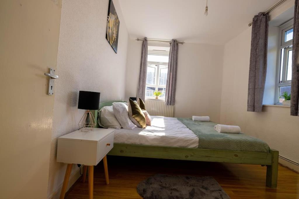 Pristine 3 Beds Hackney E9 Apartman London Kültér fotó