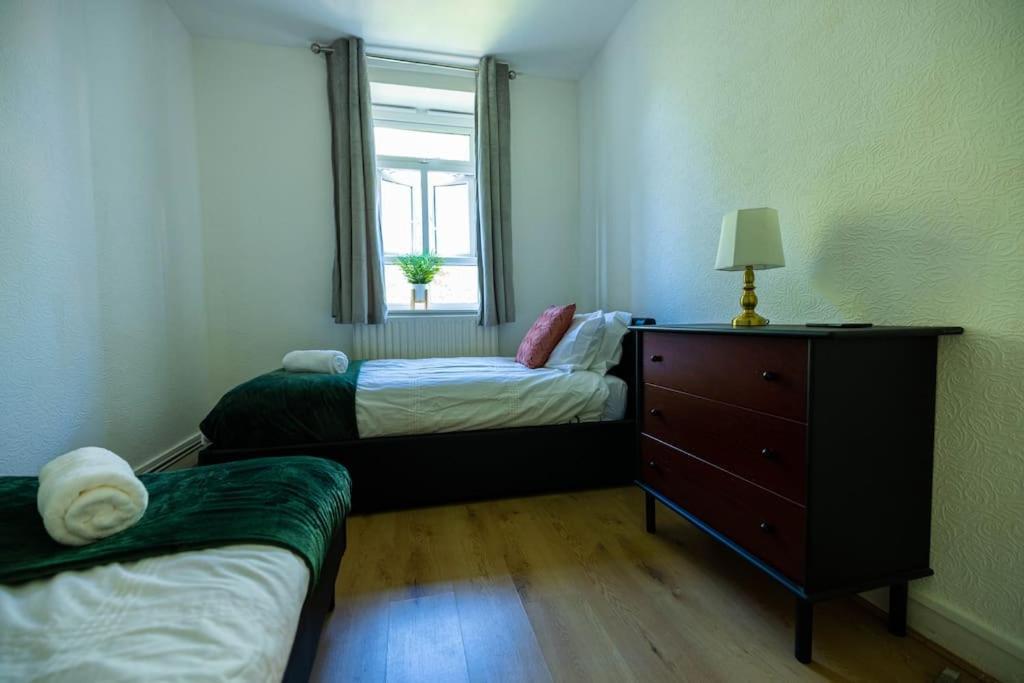 Pristine 3 Beds Hackney E9 Apartman London Kültér fotó