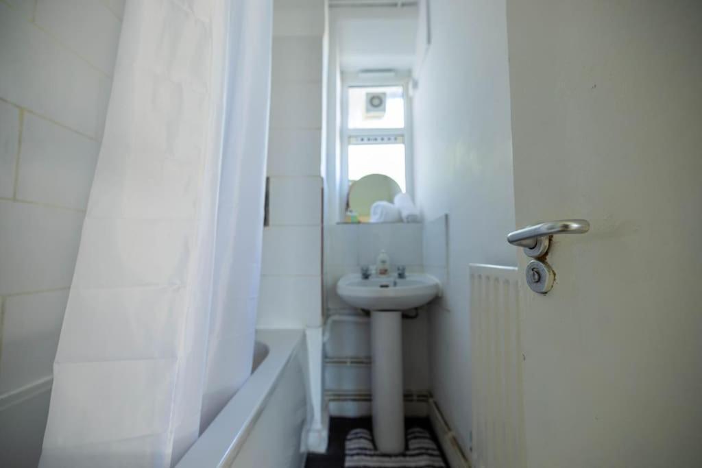 Pristine 3 Beds Hackney E9 Apartman London Kültér fotó
