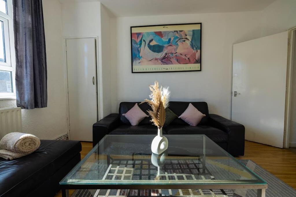Pristine 3 Beds Hackney E9 Apartman London Kültér fotó